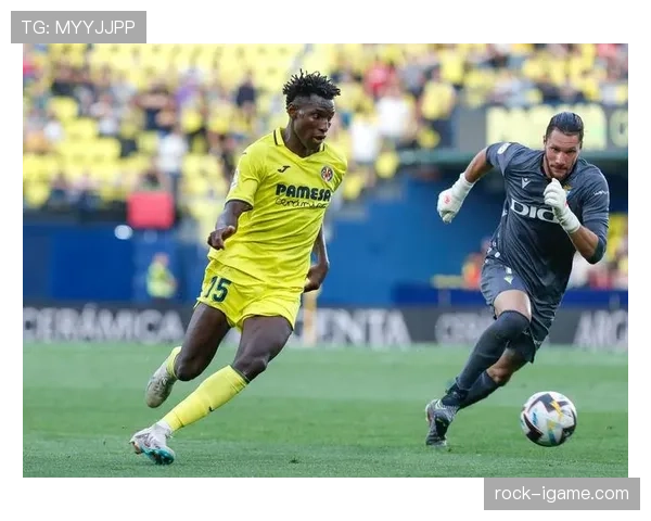 足球新星闪耀赛场:潜力与挑战并存,谁将成下一代超级巨星? 足球新星闪耀赛场:潜力与挑战并存,谁将成下一代超级巨星?