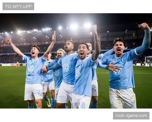 孙兴慜状态回暖,热刺进攻核心助球队全力冲刺欧冠资格 孙兴慜状态回暖,热刺进攻核心助球队全力冲刺欧冠资格