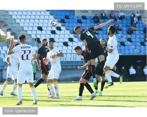 图卢兹主场强势出击,迎战劲敌引爆球迷期待 图卢兹主场强势出击,迎战劲敌引爆球迷期待